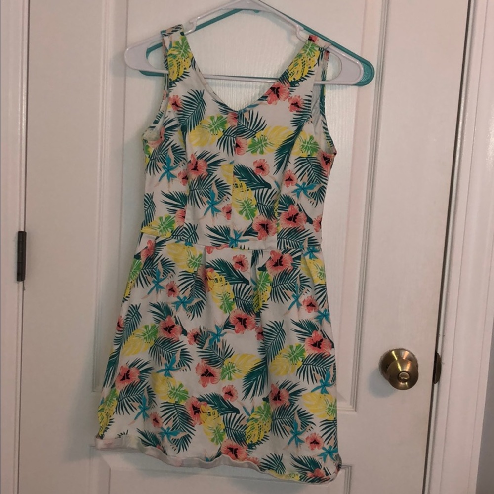 Floral summer dress size small